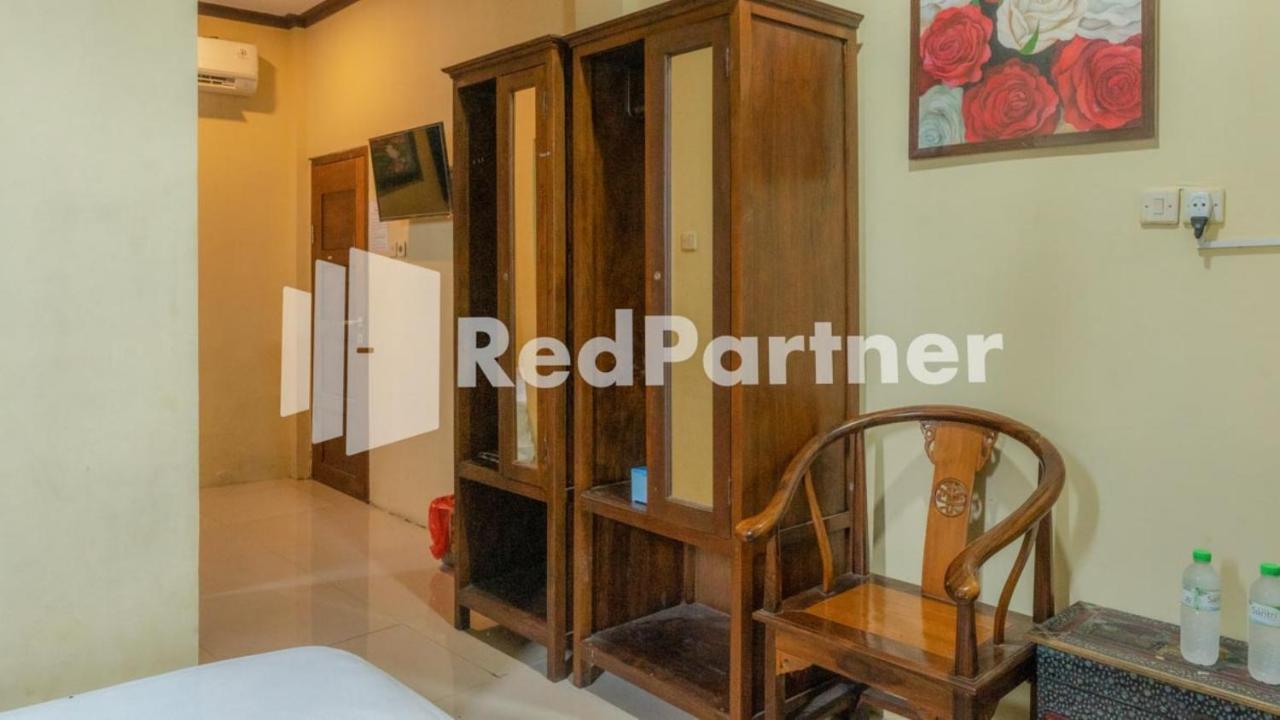 Vandhela Homestay Syariah Mitra Reddoorz Surabaya Exterior foto